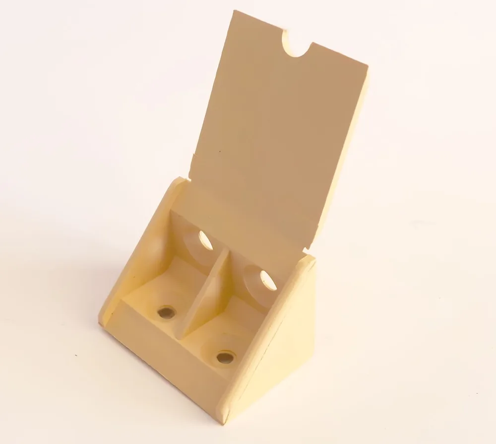 Plastic mounting angle